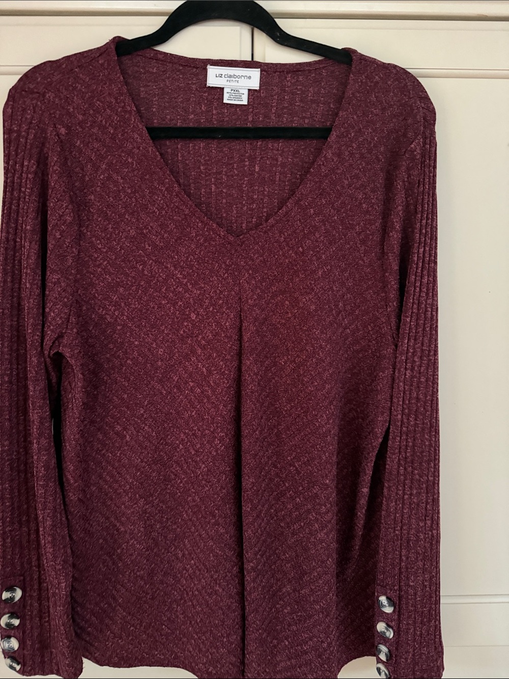 3 Liz Claiborne V-Neck Sweaters in Burgundy, Blue & Black - Picture 9 of 12